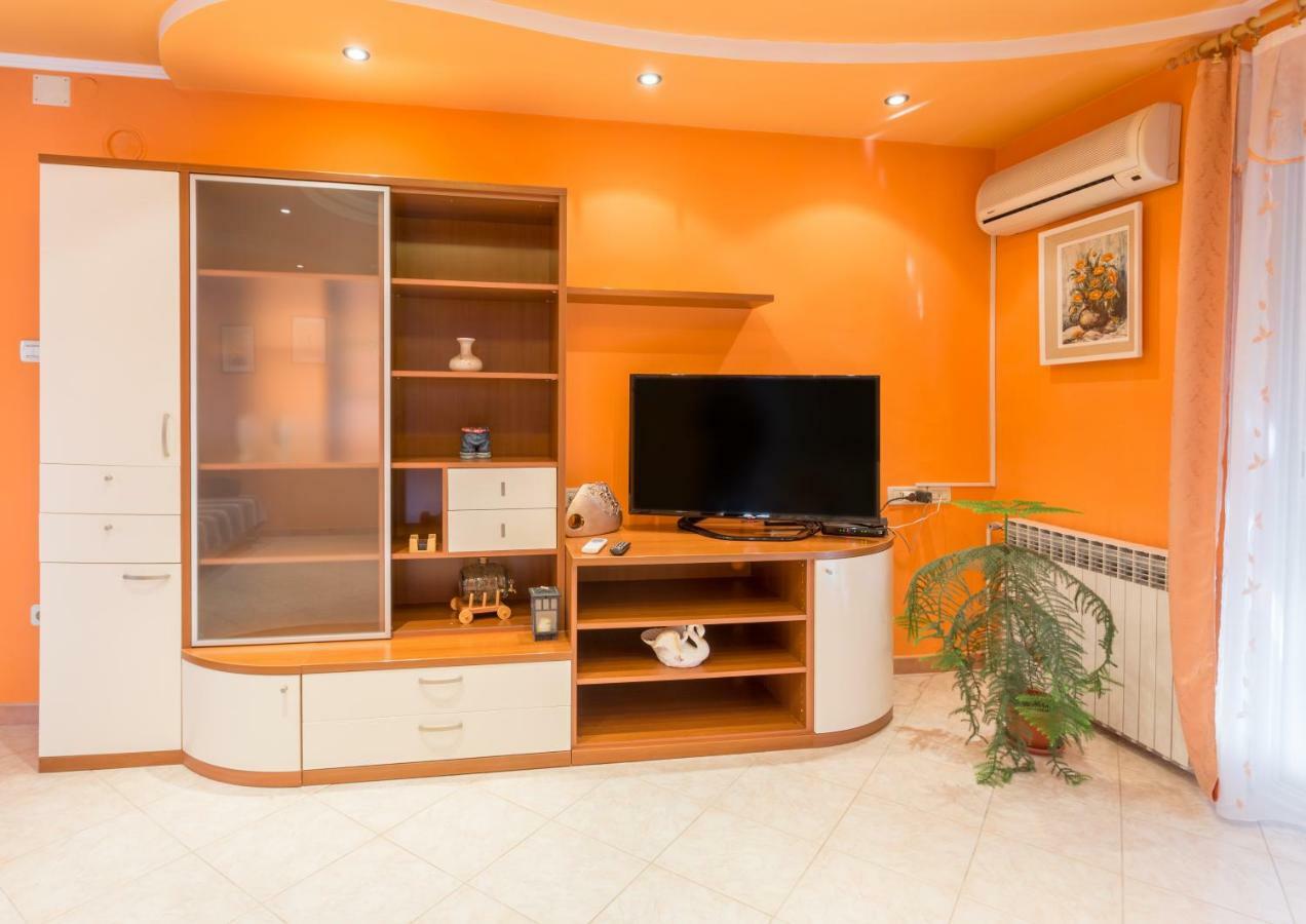 Apartment Dean Umag Bagian luar foto