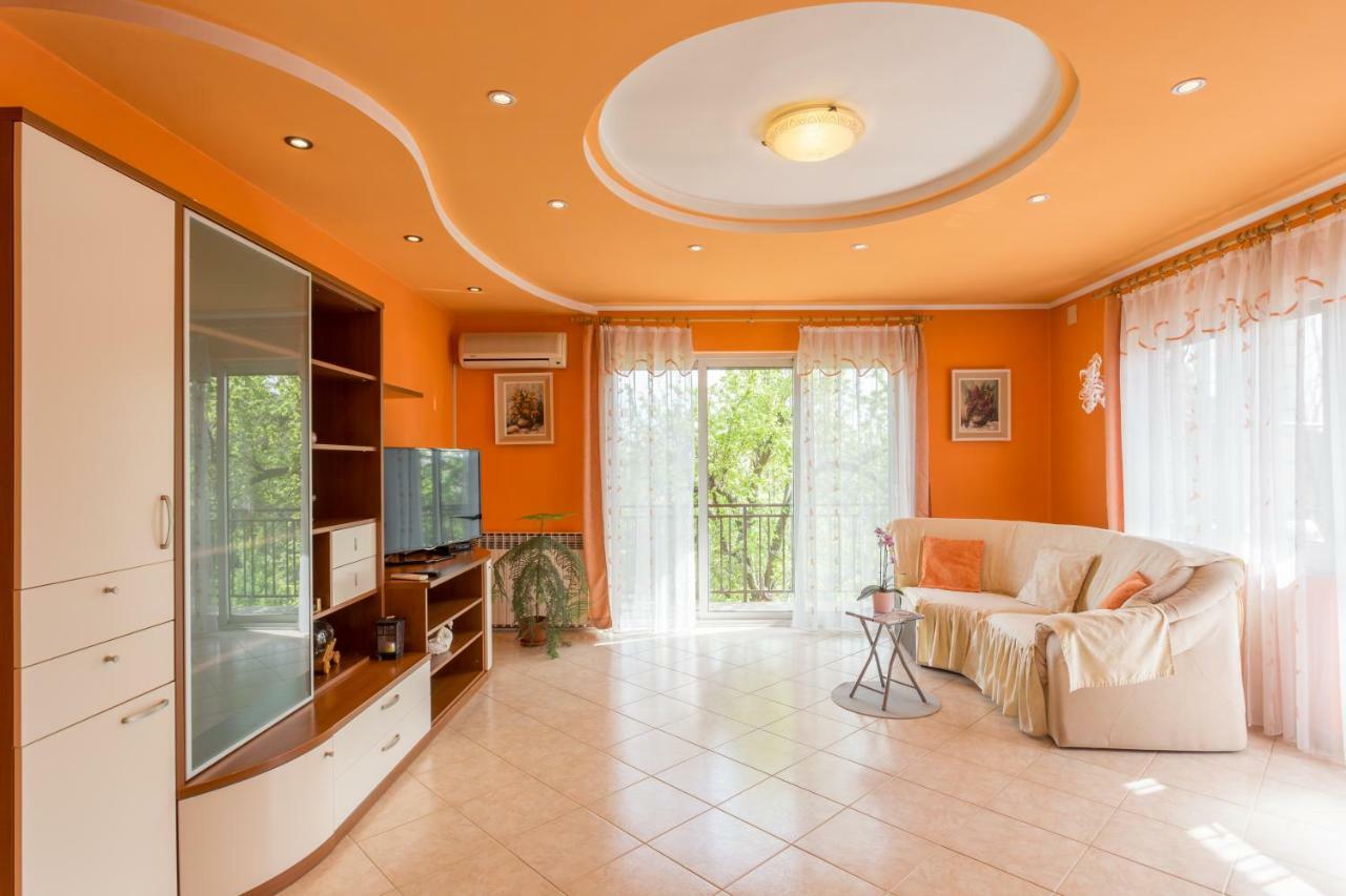 Apartment Dean Umag Bagian luar foto