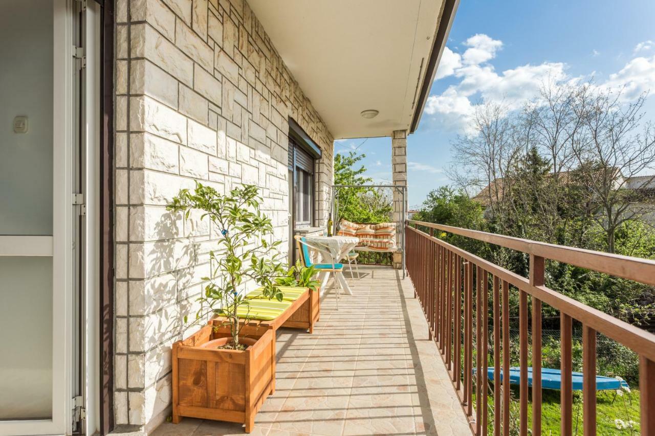 Apartment Dean Umag Bagian luar foto
