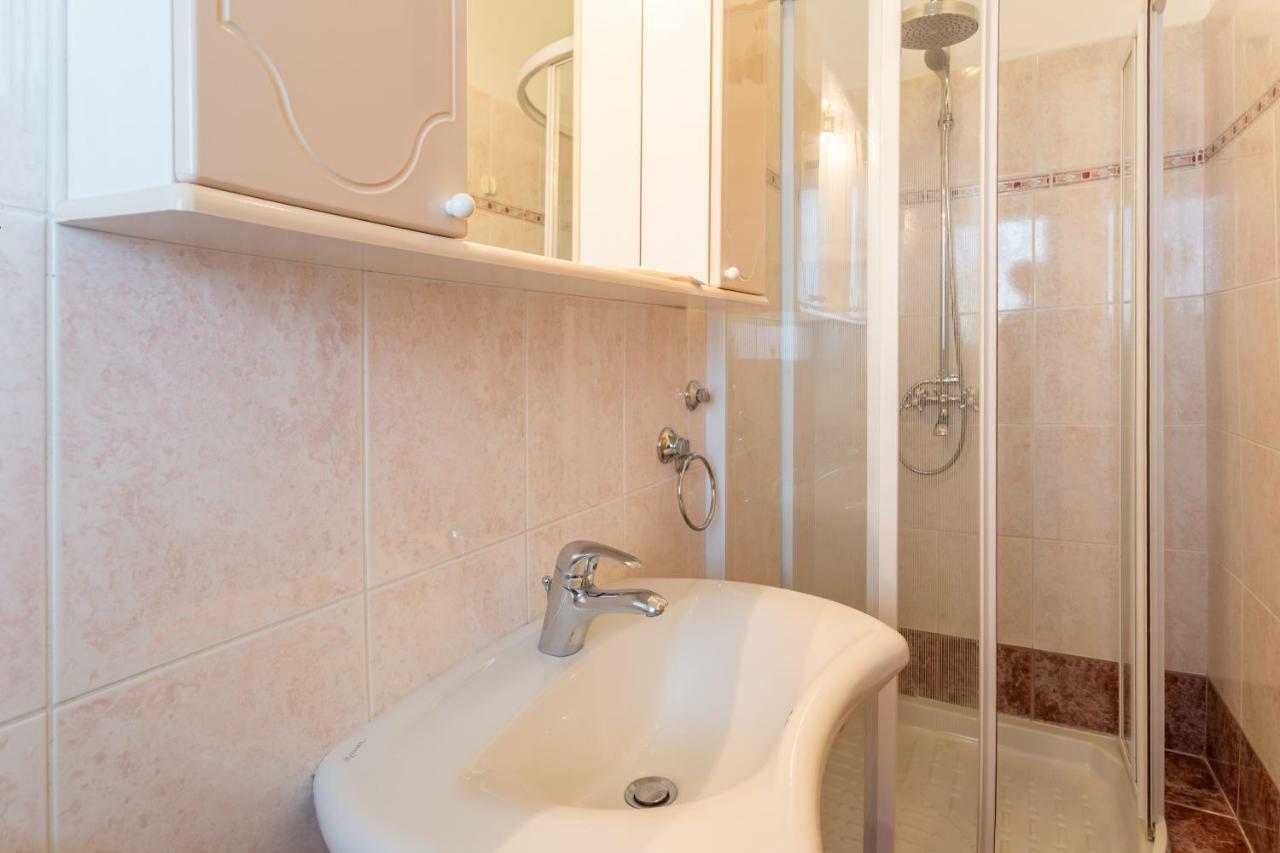 Apartment Dean Umag Bagian luar foto