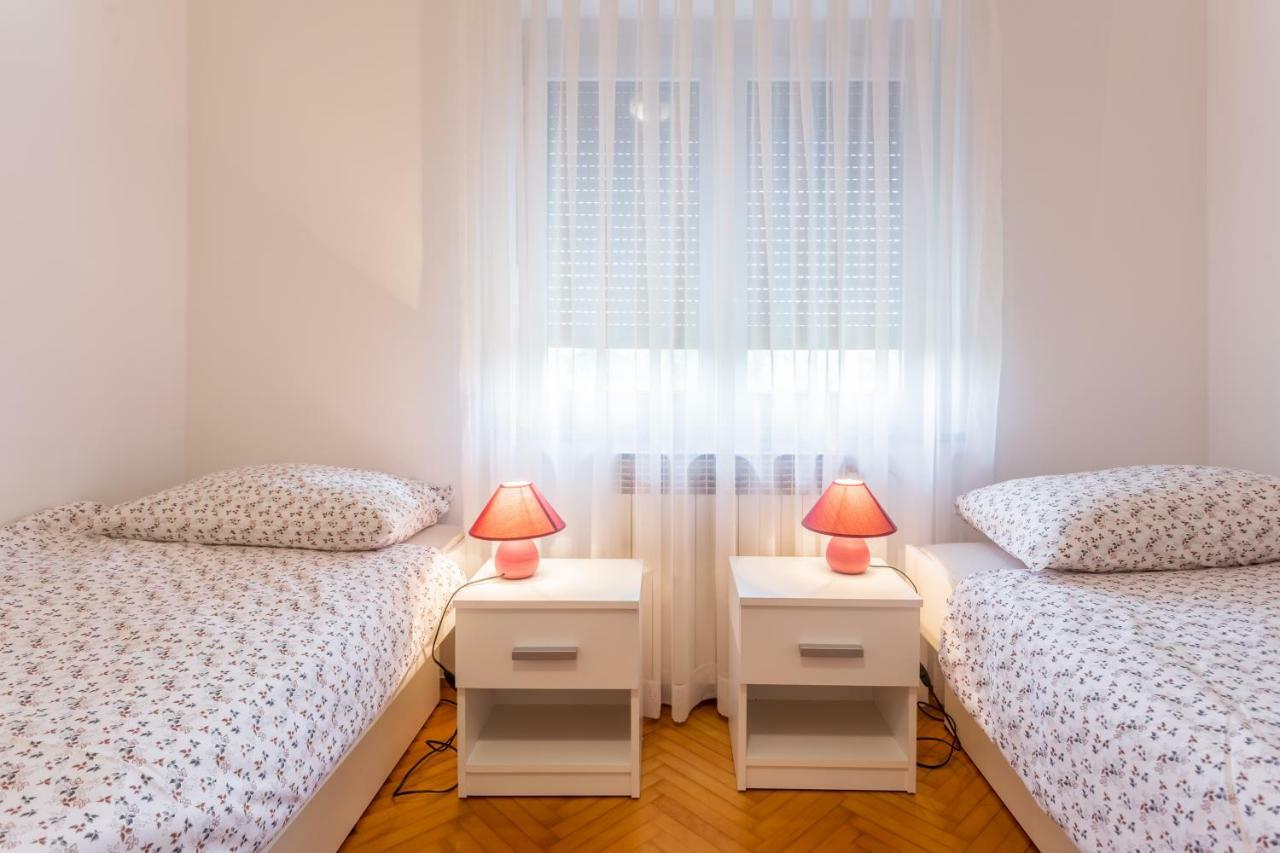 Apartment Dean Umag Bagian luar foto